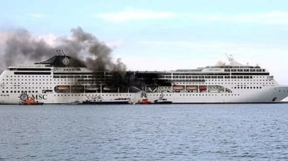 kapal_pesiar_world_legacy_terbakar_di_singapura_satu_abk_wni_meninggal_dunia