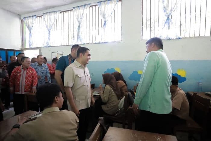 dprd_sumut_relokasi_sman_5_siantar_disepakati_solusi_tepat_akhiri_sengketa