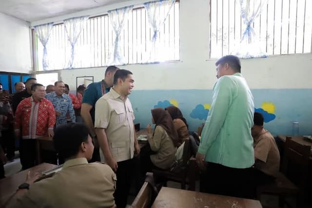dprd_sumut_relokasi_sman_5_siantar_disepakati_solusi_tepat_akhiri_sengketa