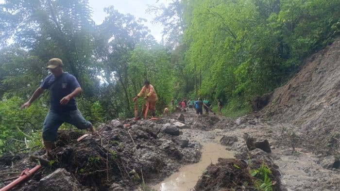 putr_simalungun_kerahkan_alat_berat_longsor_sibaganding_ditarget_segera_terbuka