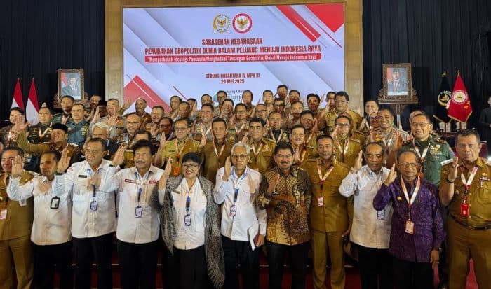 bupati_taput_hadiri_sarasehan_penguatan_pancasila_di_tengah_tantangan_geopolitik_global