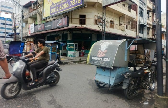 demo_ojol_di_kantor_gubsu_pengemudi_betor_harap_dapat_banyak_penumpang