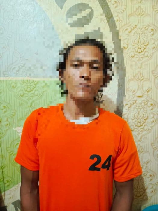 kuli_bangunan_di_labuhanbatu_ditangkap_karena_edarkan_sabu_polisi_sita_3_gram