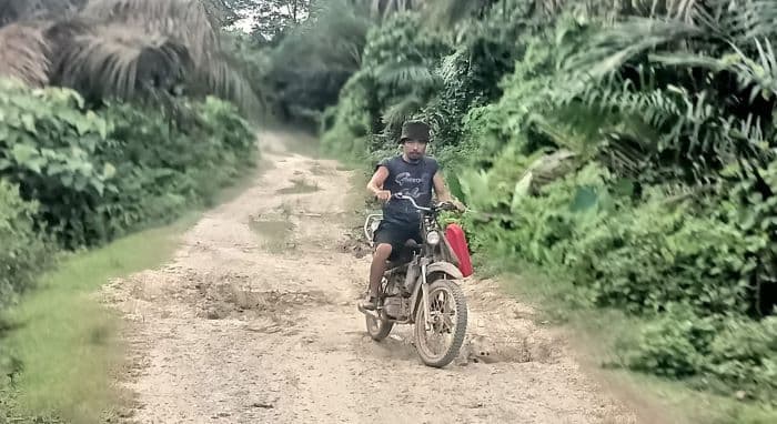 reses_anggota_dprd_labura_warga_keluhkan_jalan_rusak_hingga_jembatan_tanpa_pembatas_
