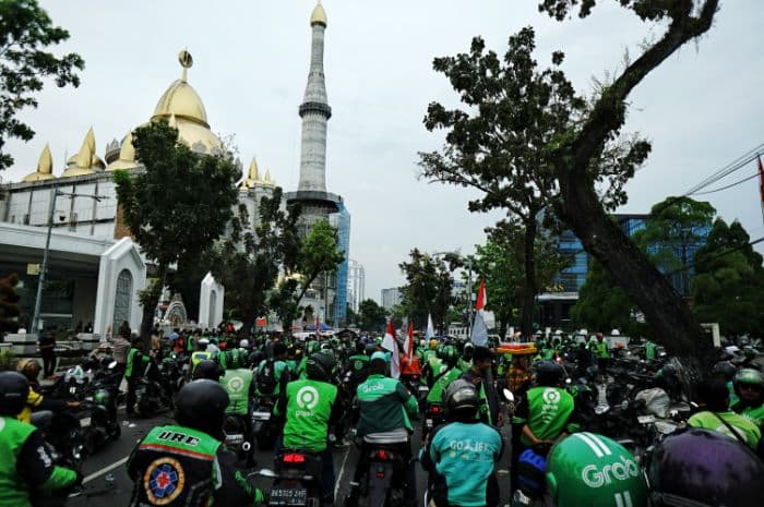 unjuk_rasa_pengemudi_ojek_online_di_medan
