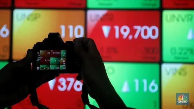 ihsg_dibuka_melemah_rupiah_terkoreksi_ke_rp17705_per_dolar_as