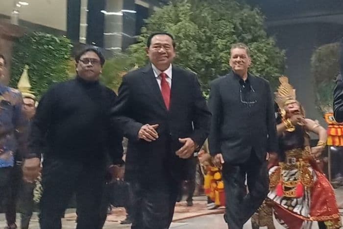 sby_hingga_komeng_hadir_di_ngunduh_mantu_al_ghazali_dan_alyssa_daguise