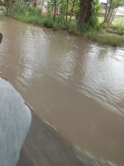 curah_hujan_tinggi_warga_sepanjang_alur_sungai_deli_cemas
