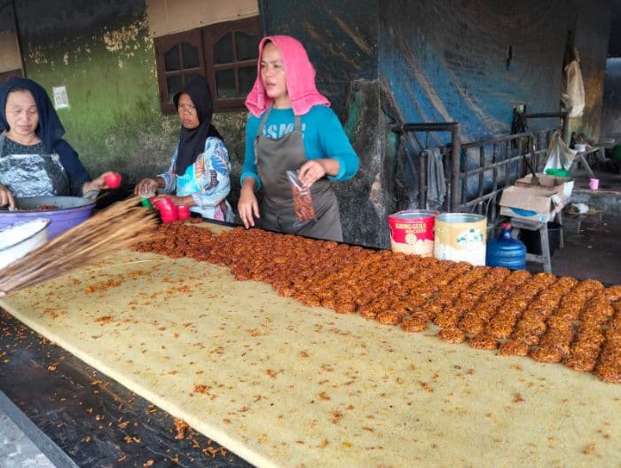 kisah_nana_sukses_manfaatkan_ubi_rambat_jadi_jajanan_ceker_ayam_yang_renyah_di_sergai