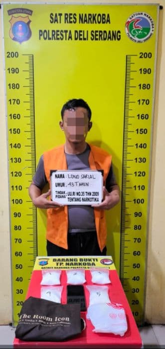 menyamar_jadi_pembeli_polisi_gulung_pengedar_sabu_kelas_kakap_di_deli_serdang