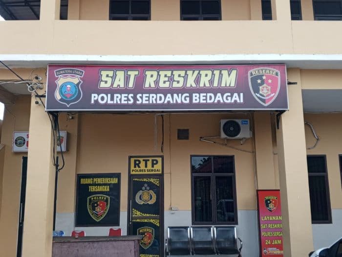 polres_sergai_buru_tersangka_dugaan_penipuan_dan_penggelapan_2021_yang_masuk_dpo