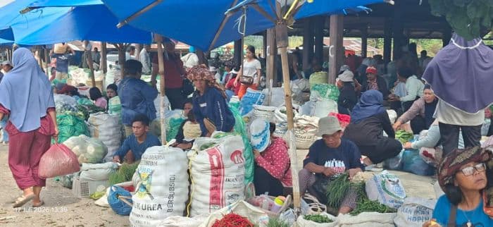 pd_pasar_dairi_tegaskan_tidak_ada_kenaikan_retribusi_pasar_sidikalang_hanya_penyesuaian_ilp
