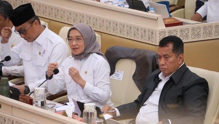 usai_sorotan_dpr_menpanrb_dan_kepala_bkn_kompak_kirim_pesan_terbuka_untuk_seluruh_asn