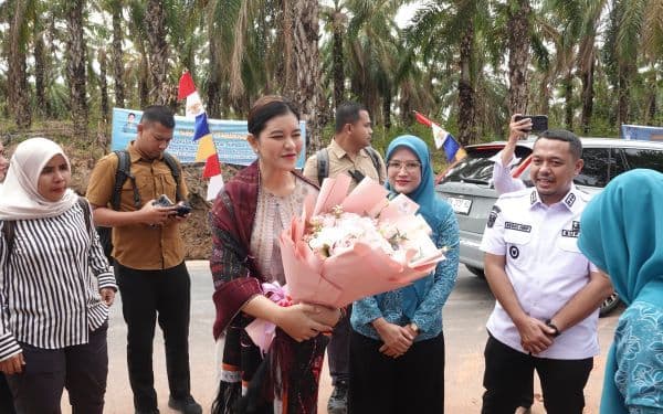 kahiyang_ayu_apresiasi_inovasi_up2k_pkk_desa_pagaran_batu_di_paluta