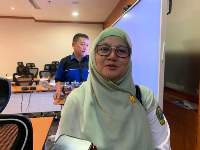 kepsek_smkn_8_medan_bantah_tudingan_korupsi_dana_bos_di_dprd_sumut