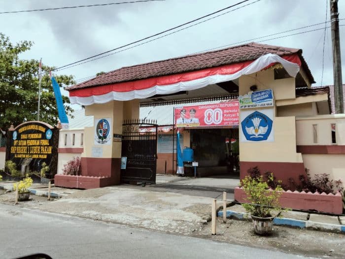 kutipan_uang_di_smp_negeri_1_lubuk_pakam_dianggap_memberatkan_orang_tua_murid