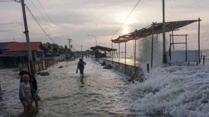 stasiun_maritim_belawan_waspada_banjir_rob_di_wilayah_pesisir_