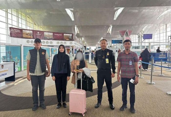 wna_filipina_diusir_imigrasi_medan_karena_overstay_lebih_60_hari