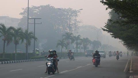 asap_karhutla_picu_gangguan_pernapasan_ini_kelompok_yang_paling_rentan