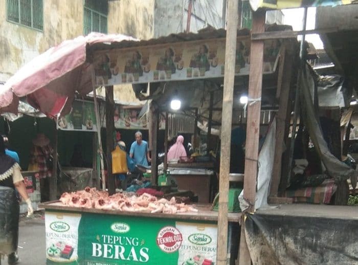 di_sudut_pasar_pekan_labuhan_cerita_bu_mimi_bertahan_di_tengah_lonjakan_harga_beras_