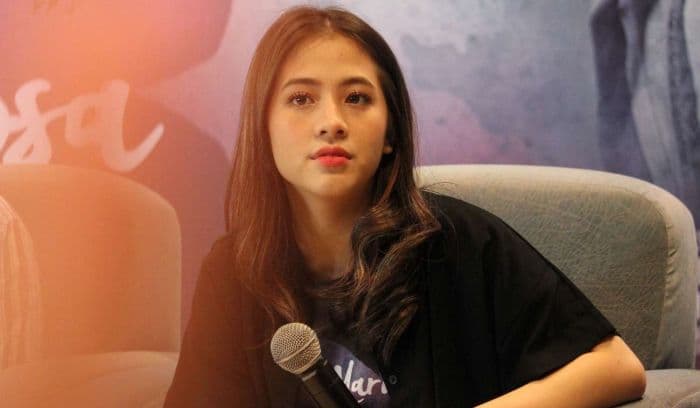 hamil_besar_adhisty_zara_mengaku_lebih_sensitif_dan_mudah_menangis