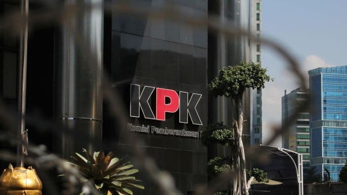kpk_ott_di_kabupaten_bogor_enam_orang_diamankan