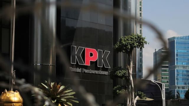 kpk_ott_di_kabupaten_bogor_enam_orang_diamankan