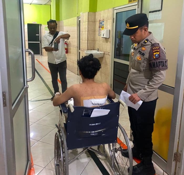 kronologi_penjaga_loket_bus_dibacok_sekelompok_otk_di_binjai
