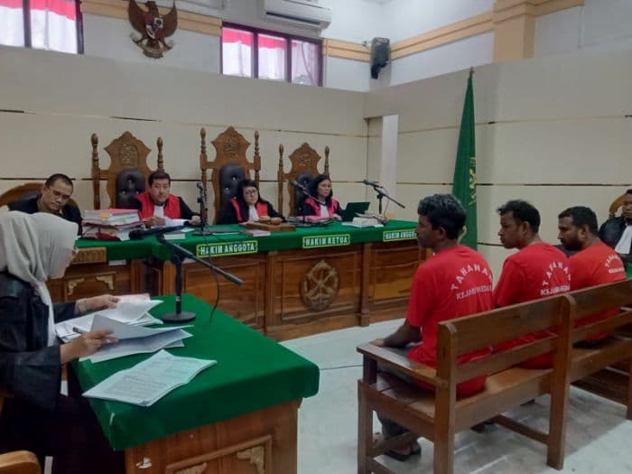 tiga_pengungsi_sri_lanka_dituntut_dua_tahun_bui_dalam_kasus_penyelundupan_manusia
