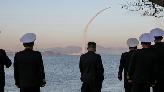 trump_minta_bertemu_kim_jong_un_dijawab_korut_dengan_peluncuran_rudal_