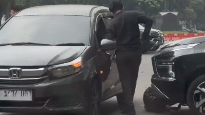 viral_matel_menggesek_nomor_rangka_di_kolong_mobil_gbk_polisi_lakukan_penyelidikan_