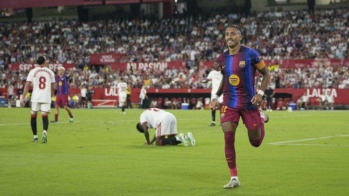 hattrick_raphinha_bungkam_sevilla_31_barcelona_sempurna_di_7_laga_laliga