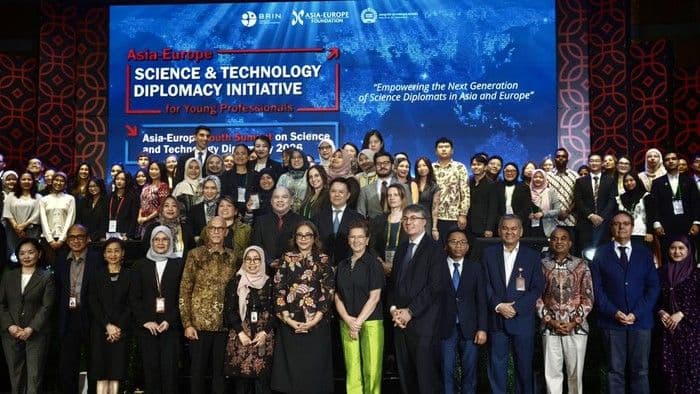 brin_gelar_forum_diplomasi_sains_59_profesional_muda_dari_41_negara_berpartisipasi