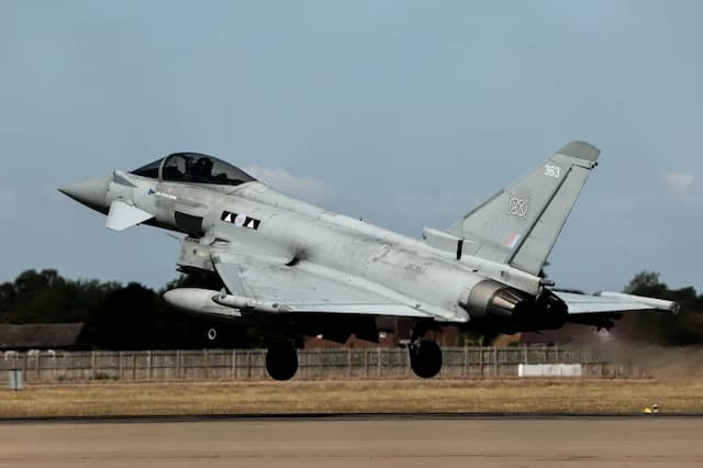 dukung_saudi_hadapi_houthi_inggris_kerahkan_jet_tempur_typhoon