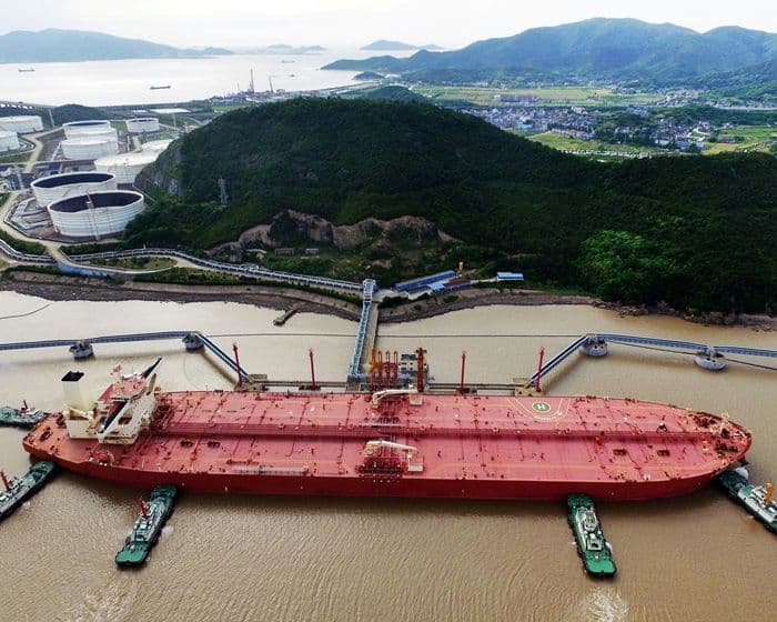 harga_minyak_rebound_di_tengah_kekhawatiran_oversupply_pasar_tunggu_sinyal_dari_rusia