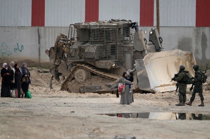 hrw_tuding_israel_usir_32000_warga_palestina_dari_kamp_di_tepi_barat