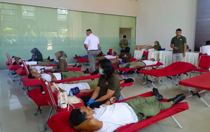 donor_darah_pt_sttc_dan_pmi_pematangsiantar_kumpulkan_150_kantong