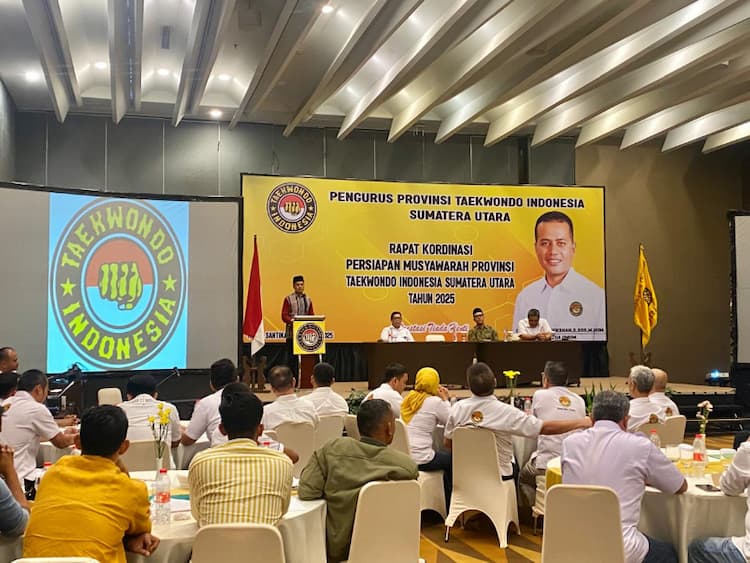 musa_rajekshah_tunjuk_hamdani_syahputra_sebagai_calon_ketua_pengprov_ti_sumut