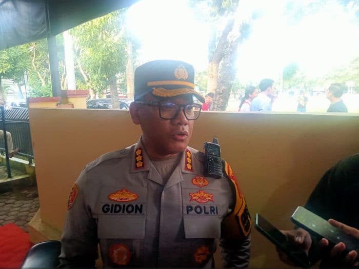 perihal_laporan_ibu_siswa_yang_dihukum_duduk_di_lantai_polisi_akan_minta_pendapat_ahli