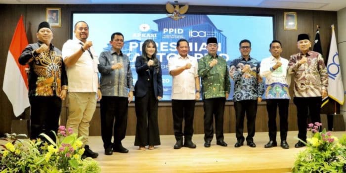 anton_sebut_simalungun_butuh_sekolah_rakyat_untuk_perluas_akses_pendidikan_di_hari_terakhir_rakernis_apkasi