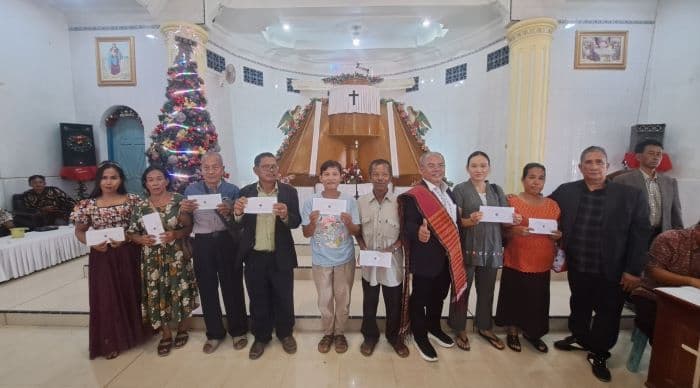 keturunan_raja_sonakmalela_salurkan_bantuan_untuk_korban_bencana_di_sibolga_dan_tapteng_