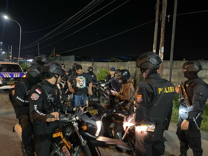 tim_macan_tangkap_tersangka_pelaku_pencurian_dan_pungli_di_belawan