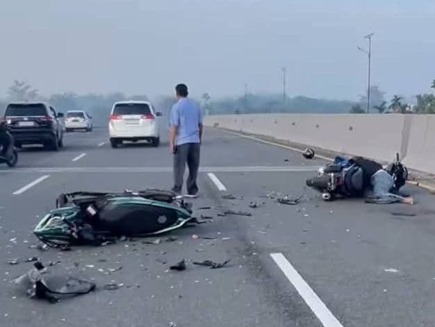 kecelakaan_maut_di_fly_over_bandara_kualanamu_dua_pengendara_luka_berat