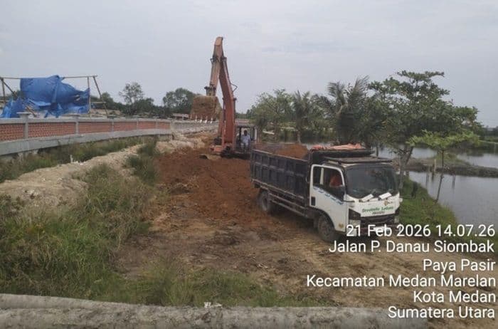 penimbunan_tanah_di_danau_siombak_medan_marelan_diduga_tanpa_izin