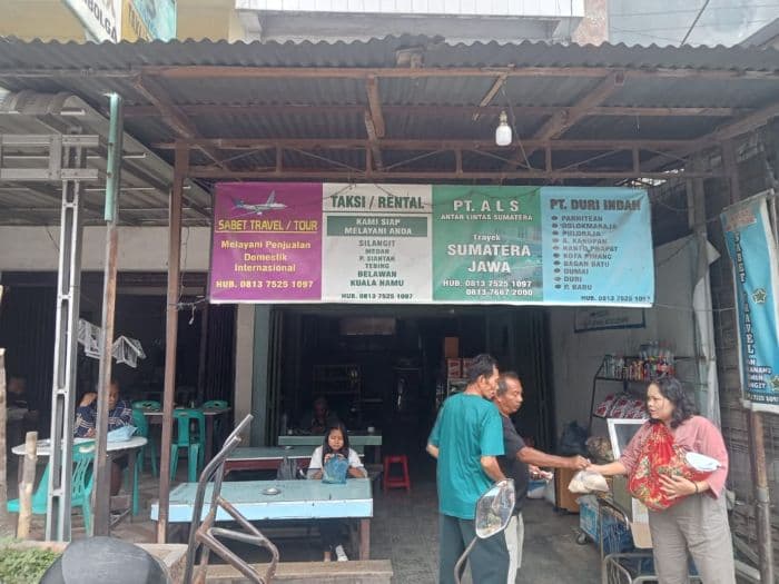 jelang_lebaran_penumpang_di_loket_bus_toba_meningkat_20_persen
