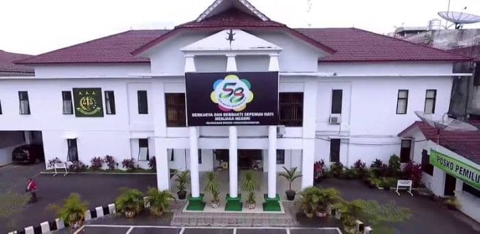 kejari_siantar_kembali_terima_hibah_dari_pemko_akademisi_tanda_tanya