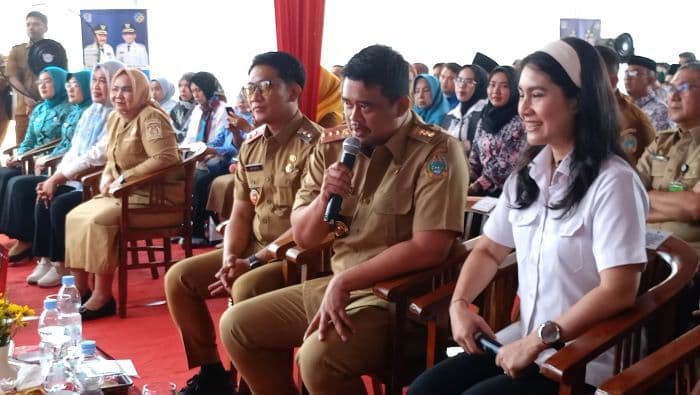 celetuk_bobby_program_mbg_jangan_berhenti_saat_wakil_menteri_pulang