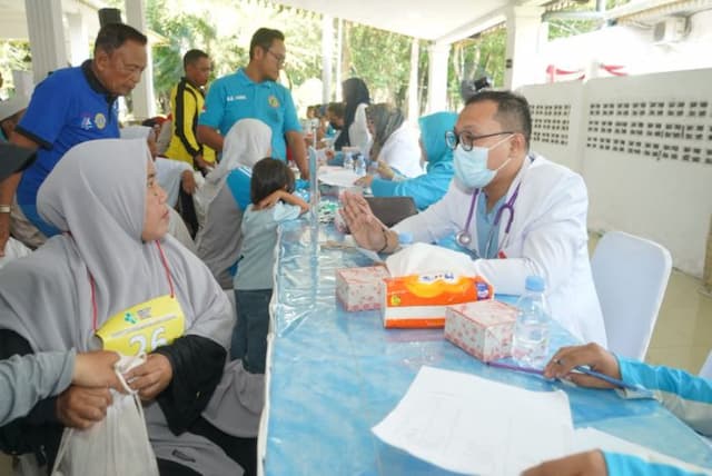 247_calon_jemaah_haji_asahan_jalani_tes_kebugaran_antisipasi_cuaca_ekstrem_di_tanah_suci