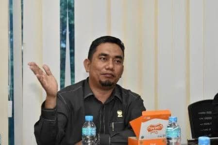 pergantian_pimpinan_dprd_medan_ini_tanggapan_zulham_efendi