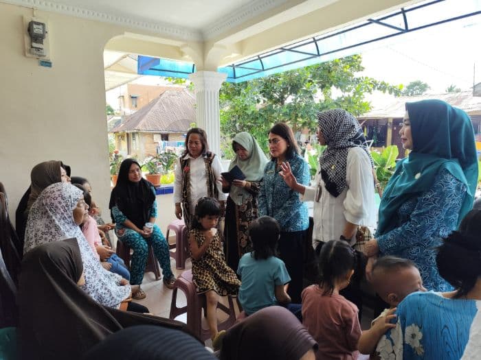cegah_kanker_serviks_ketua_posyandu_ajak_emakemak_siantar_periksa_iva_